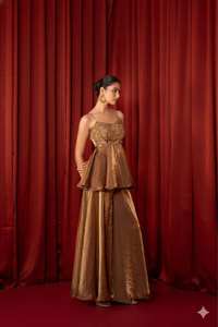 ชุดสูทปักลายซิมมี่ ชู ซีควินส์ พร้อมผ้าคลุมไหล่ท็อป พลาซโซ่ - Product Image 4