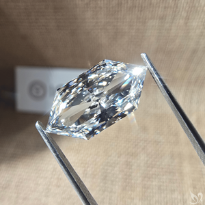Diamant de laboratoire Marquise néerlandaise de 5 carats, certifié IGI, excellente taille géométrique modifiée, clarté VS1, diamant blanc ovale VVS - Product Image 1