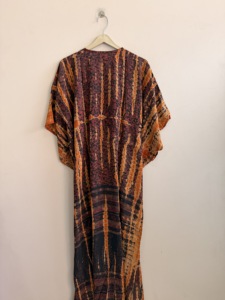 Caftán de Seda Reciclada Surtido, Vestido Maxi Vintage para Mujer, Vestido de Lujo Estilo Bohemio - Product Image 3