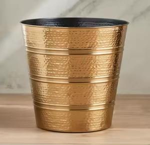 Elegante Bote de Basura Decorativo de Metal con Forma Minimalista, Perfecto para Sala de Estar, Dormitorio, Cocina y Almacenamiento - Product Image 4