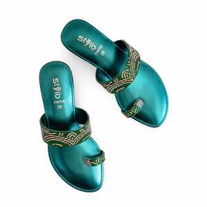 รองเท้าแตะส้นแฟนซีสีเขียวของผู้หญิง FN0783 chappal - Product Image 1