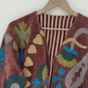 Wholesale Vintage Suzani Velvet <b>Jacket</b> <b>Short</b> Boho Floral Coat Women Winter Warm Bomber <b>Jacket</b> Factory Price Top Selling Product - Product Image 1