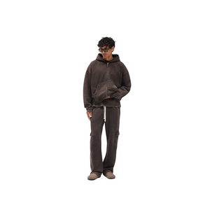 Blouson polaire zippé court marron pour homme avec capuche à cordon de serrage, style streetwear, vente en gros - Product Image 3