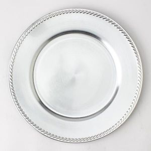 Plato decorativo de metal para una mesa de comedor elegante, perfecto para recepciones de boda y decoración de mesas de hotel. - Product Image 2