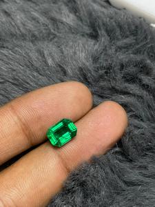 พลอยสีเขียวมรกตทรงคุชชั่นธรรมชาติสำหรับทำเครื่องประดับ - Product Image 5