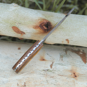 Couteau de chasse de poche en acier Damas de qualité industrielle OEM, fait main, à lame pleine, pour l'extérieur, avec crochet de dépecage, fourreau en bois et cuir - Product Image 5