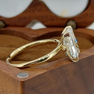 Bague pour femme en diamant de laboratoire certifié IGI, couleur F, jaune, 3 carats, taille Radiant, VS1, 18 carats, 2,5 grammes, diamant de laboratoire certifié IGI - Product Image 4