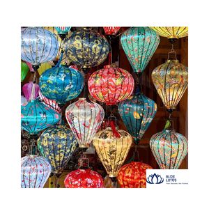 Lanternes hexagonales en bambou de Hoi An, style bohème, bleu lotus, très demandées |   Lanterne suspendue d'extérieur écologique pour événements - Product Image 1
