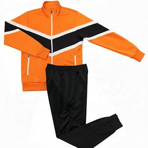 Conjunto de Camiseta y Pantalones Cortos de Fútbol Sublimados Personalizados OEM, Colores Personalizados, Secado Rápido, Cuello Alto, Logotipo Personalizado, Tela de Poliéster/Nailon - Product Image 6