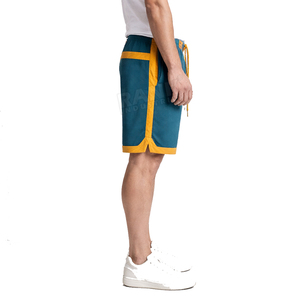 Shorts décontractés pour hommes de haute qualité, motif uni, vente chaude, fabriqués au Pakistan - Product Image 1