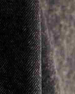 Shorts en jean délavé personnalisés avec logo pour homme – Style streetwear robuste - Product Image 2
