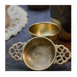 Colador de latón de mango largo para té, ideal para residuos de café, hierbas y polvo de café, utensilio para beber té y café. - Product Image 2