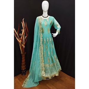 ROBE DE TRAVAIL DE CONCEPTION DE SÉQUENCE DE BRODERIE GEORGETTE LOURDE AVEC VERT MER DUPATTA - Product Image 1