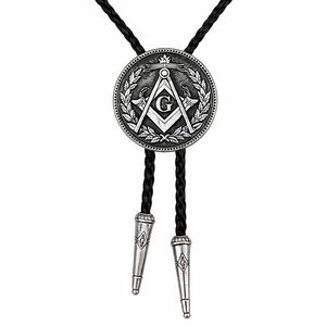 Pince à cravate en métal personnalisée sur mesure avec motif oiseau et chauve-souris - Product Image 4