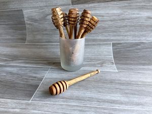 Mélangeur et cuillère à miel en bois écologiques - Product Image 1