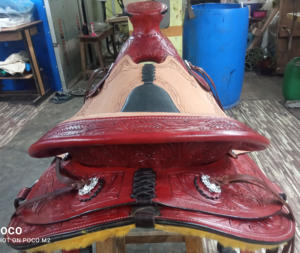 Sillín de caballo de cuero occidental con juego de tachuelas de caballo a juego Sillín de barril de cuero genuino Precio al por mayor - Product Image 4