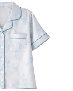 Conjunto de Pijama de Satén Floral Azul Claro Personalizado para Mujer, Manga Corta, Botones, Ropa de Dormir de Dos Piezas, Conjunto de Pantalones Cortos para Descansar - Product Image 3