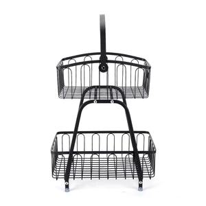 Fabriqué en métal recouvert de peinture, ce panier à fruits à deux niveaux reflète la lumière comme un objet d'art contemporain discret. - Product Image 2