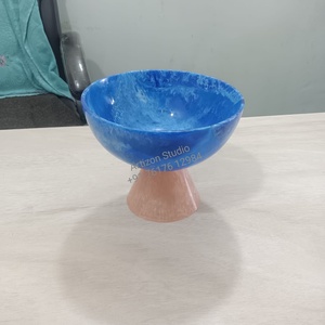 Tazón Decorativo de Resina Pulida para Frutas, Apto para Alimentos, Ecológico, Diseño Verde Menta con Remolinos, Hecho a Mano, Diseño Bonito, Artizon Studio - Product Image 3