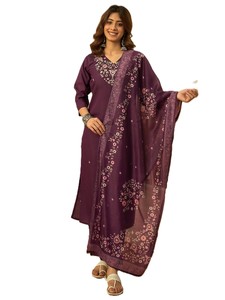 Ensemble Salwar Kameez en soie romaine violette traditionnelle pour femmes, pantalon Kurta long jusqu'aux chevilles, tenue décontractée, style Inde Pakistan - Product Image 1