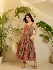 Nuevo Diseño de Vestido de Georgette con Estampado Abstracto, sin Mangas y Cuello Redondo para Eventos Nocturnos y Ocasiones Especiales - Product Image 2