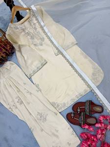Ensemble Kurti Farshi Palazzo en soie brodée Roman Glass avec travail de rivets et de perles et dupatta en organza ajouré – Tenue de soirée de créateur - Product Image 5
