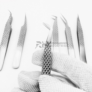 Ensemble de pinces à cils RMI Diamond Grip en acier inoxydable, 6 pointes différentes, pointe lisse pour extensions de cils - Product Image 4