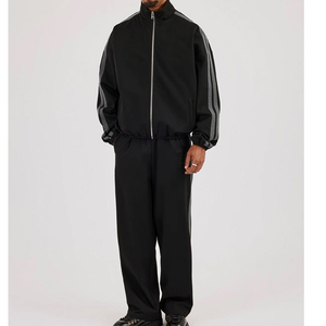 Ensemble de survêtement de sport 2 pièces pour homme, coupe-vent imprimé à manches longues, style streetwear, collection printemps 2027 - Product Image 1