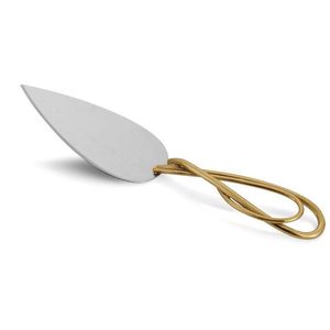 Elegante cuchillo para tartas de metal pulido diseñado para exhibir postres en recepciones de boda y cortar pasteles - Product Image 2