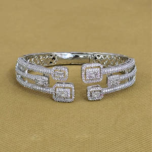 Kada que se puede abrir con rodio, 2 tonos, Zirconia cúbica incrustada, Pulseras de Moda - Product Image 1