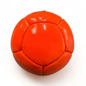 Pelotas de polo de acabado liso diseñadas para golpes precisos, rodadura controlada y uso confiable en entrenamiento ecuestre, en venta. - Product Image 3