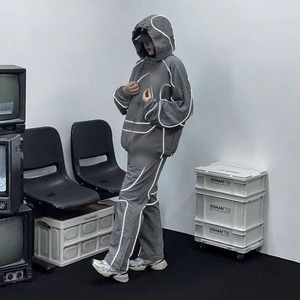 Ensemble de survêtement personnalisé en nylon avec veste zippée et pantalon, deux pièces, jogging en polyester réfléchissant, survêtement coupe-vent patchwork personnalisé - Product Image 2