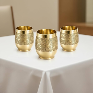 Ensemble de 3 pièces de vaisselle de cuisine en laiton et verre, style antique, très prisé, article décoratif luxueux pour boissons - Product Image 1