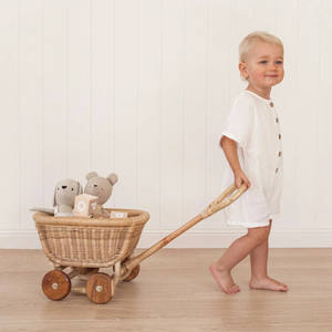 Carrito de muñecas/carrito de paseo de mimbre de ratán hecho a mano, éxito de ventas, para niños de 5 a 7 años - Product Image 3