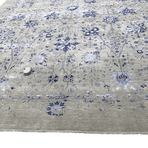 Tapis en laine noué à la main à motifs floraux, sur mesure, rouge et bleu, à poils ras, pour une décoration intérieure élégante - Product Image 3