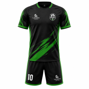 Ensemble d'uniformes de football personnalisés sublimés avec maillot, short, chaussettes, ballon et crampons, noir et vert, vêtements de sport d'équipe avec nom - Product Image 1