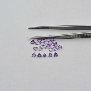 Piedra preciosa suelta de amatista natural brasileña de 4 mm con corte trillón facetado para engaste de joyas, proveedor de piedras de amatista de alta calidad. - Product Image 1