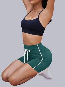 Ensemble deux pièces décontracté et respirant pour femme : pull tricoté d'été et short taille haute élastique avec cordon de serrage, coupe ajustée au genou - Product Image 4