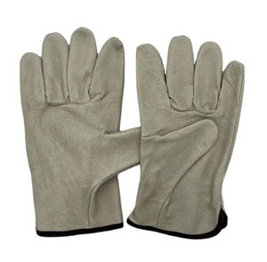 Gants de conduite en cuir noir personnalisés pour l'extérieur avec bouton tendance pour les voyages, fabriqués au Pakistan - Product Image 2