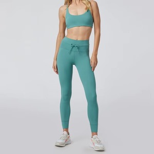 Ensemble de vêtements de sport pour femmes grande taille de haute qualité, respirant, avec soutien-gorge de sport et leggings, couleur unie sur le devant, pour l'entraînement, le yoga et la gym - Product Image 2
