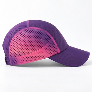 Gorras deportivas premium que ofrecen comodidad transpirable, rendimiento ligero y diseños elegantes para correr y hacer ejercicio. - Product Image 6