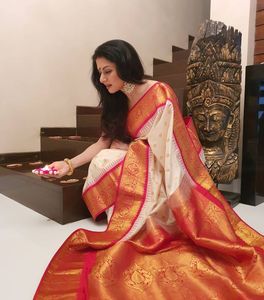 ÚLTIMO MODELO DE SAREE FESTIVO DE SEDA SUAVE BANARASI CON BLUSA SIN COSTURAR BLANCA 50101 - Product Image 3