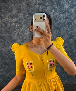 Kurti Amarillo Bordado de Algodón para Mujer, Vestido Largo Tradicional, Corte Holgado, Estilo Casual, Ropa Étnica India/Pakistaní para Fiesta 85545 - Product Image 2