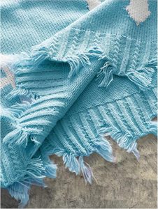 Haut court tricoté sans manches bleu clair avec imprimé croix blanche, col à volants, pull décontracté unisexe, style oversize printemps - Product Image 5