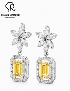 Pendientes de Lujo con Diamantes Amarillos de Corte Esmeralda y Halo, Diseño Floral Marquise, Oro 18K, Joyería Fina para Novia, Regalo de Boda - Product Image 2
