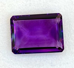 Ametista natural, hermosa piedra preciosa morada, corte esmeralda impecable, piedra suelta para la elaboración de joyas. - Product Image 1