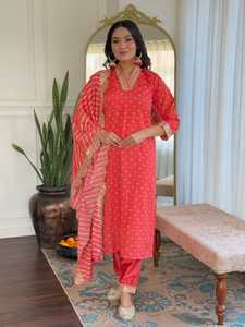 Conjunto de Kurti rojo recto de viscosa Chanderi de la mejor calidad para mujer, con pantalón y dupatta con estampado digital. - Product Image 5