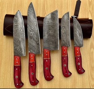 Ensemble de couteaux de cuisine en acier au carbone forgé sur mesure de qualité supérieure, 5 pièces, collection de couteaux de chef faits à la main - Product Image 1