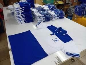 เสื้อกันหนาวมีฮู้ดแบบสวมหัวสำหรับเล่นกีฬาแฟชั่นแยกชิ้นสีฟ้าอ่อนสีชมพูดำเย็บตามสั่ง - Product Image 5