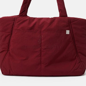 Bolso Acolchado Tipo Tote con Correas de Hombro Cómodas, Interior Espacioso, Tela Suave, Accesorio de Moda para Uso Diario - Product Image 5